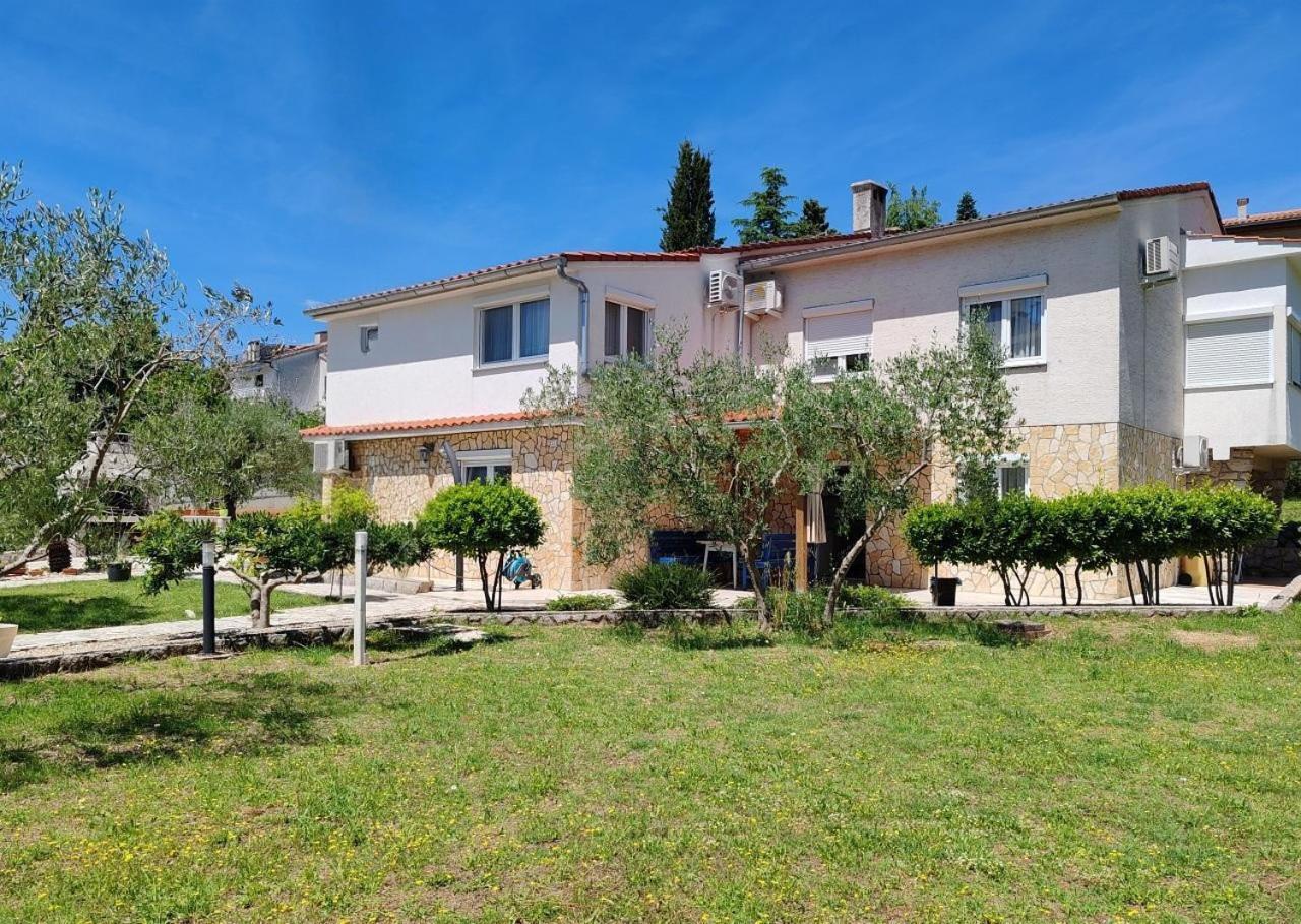 Apartment Martina Krk Town Exterior photo